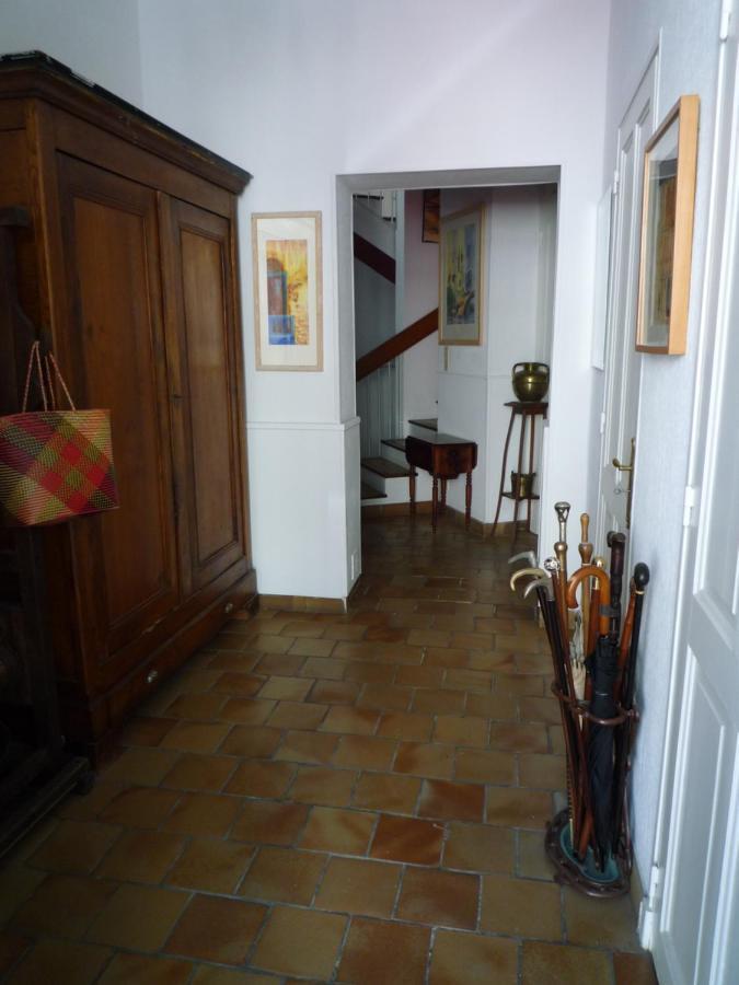 Appartement Avignon Centre Intra Muros Cour Exterieure Parking Prive Gratuit Экстерьер фото
